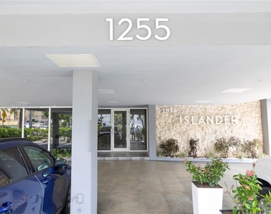 1255 Collins Ave - Photo Thumbnail 29