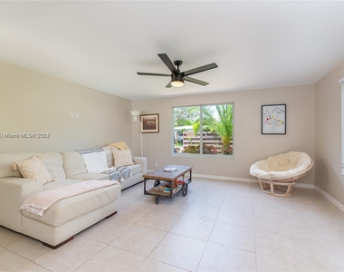 510 Sw 16th Ct - Photo Thumbnail 6