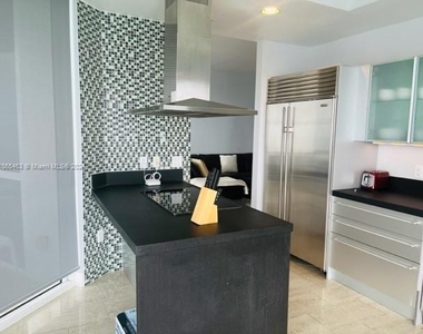 18201 Se Collins Ave - Photo Thumbnail 7