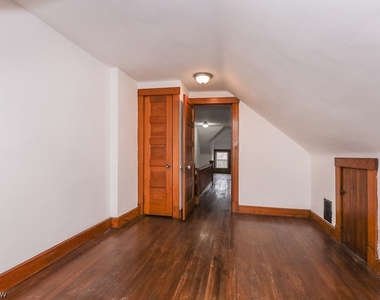 2331 Grandview Avenue - Photo Thumbnail 24