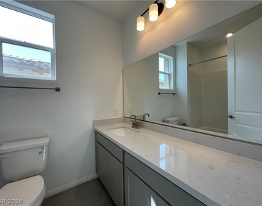 211 Vanhoy Avenue - Photo Thumbnail 31