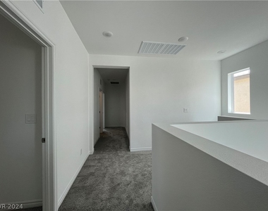 4450 Peressini Street - Photo Thumbnail 9