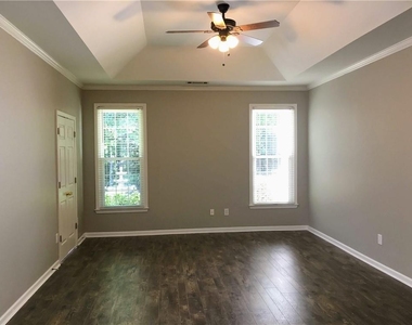 3360 Ridgeland Place - Photo Thumbnail 16