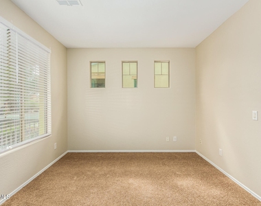 15144 W Windrose Drive - Photo Thumbnail 6