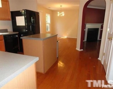 2710 Thoreau Drive - Photo Thumbnail 6