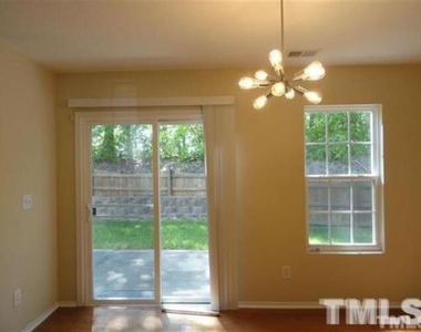 2710 Thoreau Drive - Photo Thumbnail 16