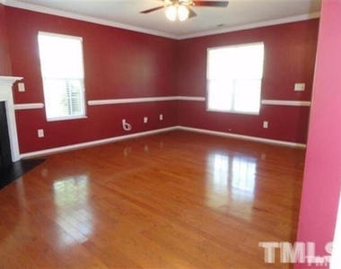 2710 Thoreau Drive - Photo Thumbnail 3