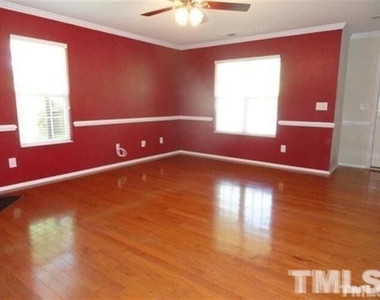 2710 Thoreau Drive - Photo Thumbnail 2