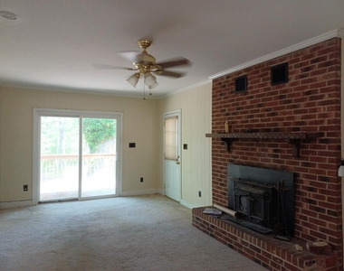 7221 Beaverwood Drive - Photo Thumbnail 6