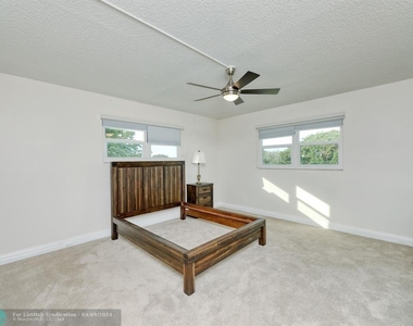 3501 Bimini Ln - Photo Thumbnail 6