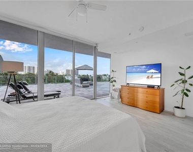 2200 N Ocean Blvd - Photo Thumbnail 15