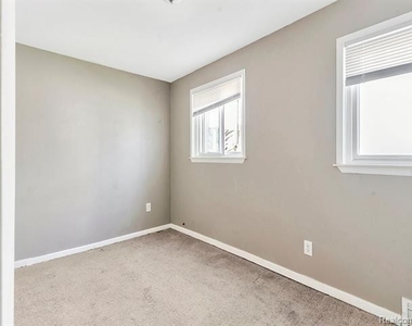 22806 Shakespeare Avenue - Photo Thumbnail 24