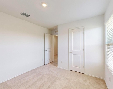 1536 Vattier Street - Photo Thumbnail 22