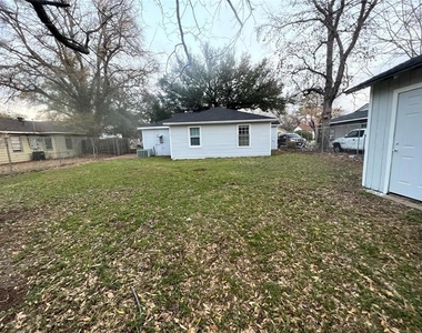 5509 James Drive - Photo Thumbnail 21