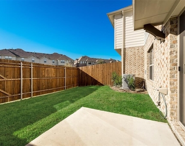 2305 Molly Lane - Photo Thumbnail 20