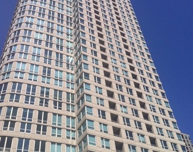 345 N La Salle Drive - Photo Thumbnail 0