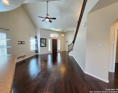 11423 Sea Gull Ct - Photo Thumbnail 7