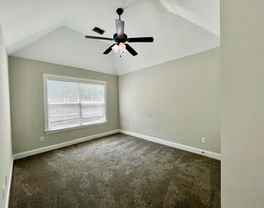 715 Spotswood Drive - Photo Thumbnail 26