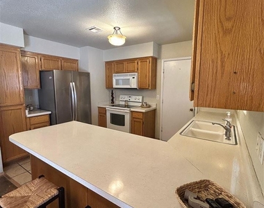 2783 W 29 Ln - Photo Thumbnail 11