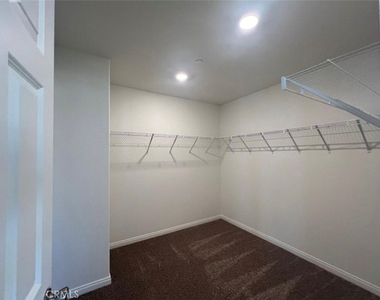 3990 E Catalina Street - Photo Thumbnail 7