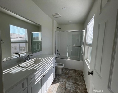 3990 E Catalina Street - Photo Thumbnail 11