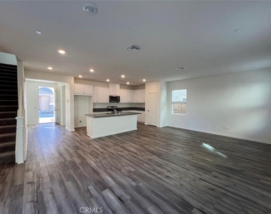 3990 E Catalina Street - Photo Thumbnail 2