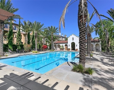 710 E Valencia Street - Photo Thumbnail 24