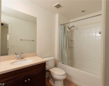 710 E Valencia Street - Photo Thumbnail 11