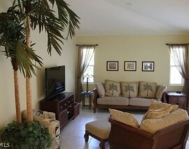 672 Seagrape Drive - Photo Thumbnail 5