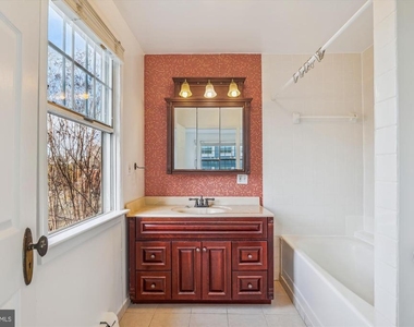 4114 Fessenden St Nw - Photo Thumbnail 14