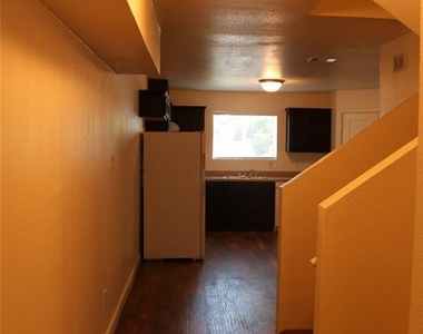 10535 Mills Road - Photo Thumbnail 25