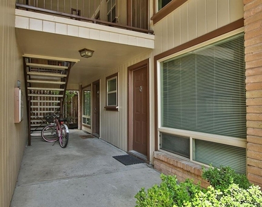 1620 Hawthorne - Photo Thumbnail 18