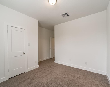 1531 Crystal Stream Drive - Photo Thumbnail 29