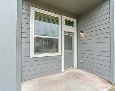 1531 Crystal Stream Drive - Photo Thumbnail 34