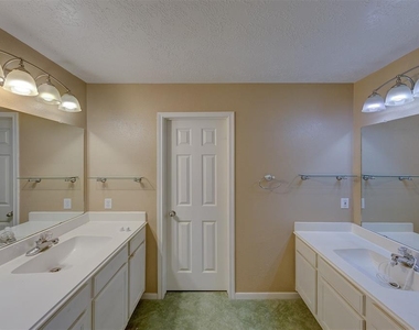 1297 El Camino Village Drive - Photo Thumbnail 22