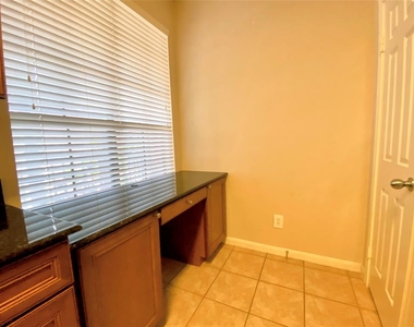 2255 Braeswood Park Drive - Photo Thumbnail 11