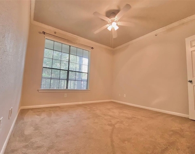 2255 Braeswood Park Drive - Photo Thumbnail 19