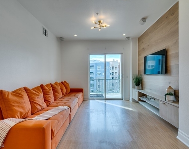 50 E Serene Avenue - Photo Thumbnail 4