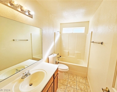 2321 E Calvada Boulevard - Photo Thumbnail 16