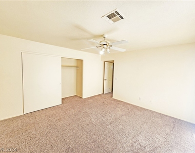 2321 E Calvada Boulevard - Photo Thumbnail 15