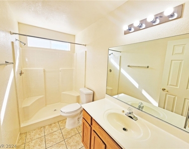 2321 E Calvada Boulevard - Photo Thumbnail 13