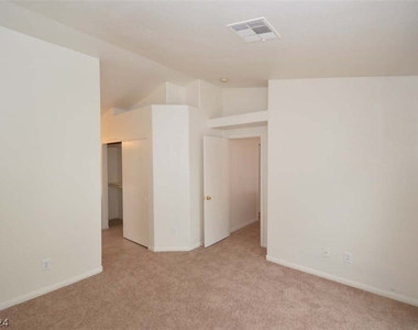 4813 Lupita Court - Photo Thumbnail 11