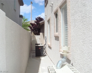 608 Bianca Bay Street - Photo Thumbnail 24