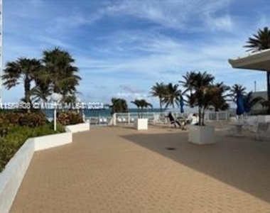 4010 Galt Ocean Dr - Photo Thumbnail 16