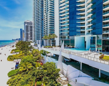 17121 Collins Ave - Photo Thumbnail 50