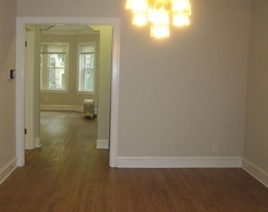 5019 N Ridgeway Ave - Photo Thumbnail 8