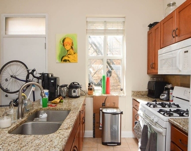 3817 N. Fremont, Unit R-5 - Photo Thumbnail 2