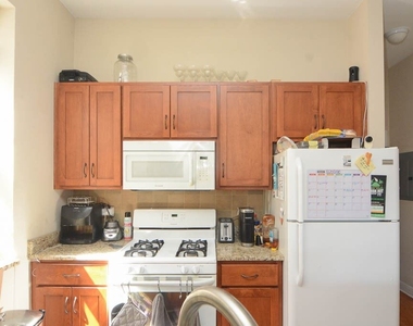 3817 N. Fremont, Unit R-5 - Photo Thumbnail 4