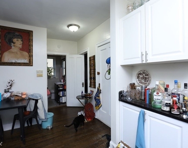 3815 N. Greenview, Unit W-7 - Photo Thumbnail 4