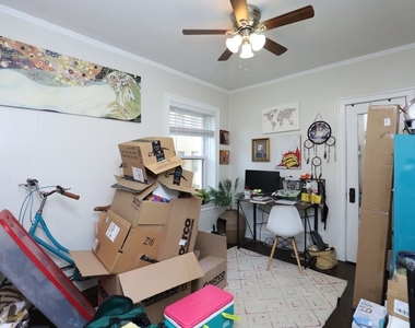 3815 N. Greenview, Unit W-7 - Photo Thumbnail 12